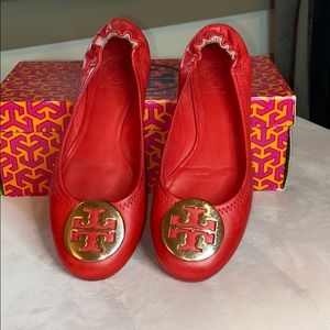 Tory Burch Reva Flats in Lobster Red/Gold